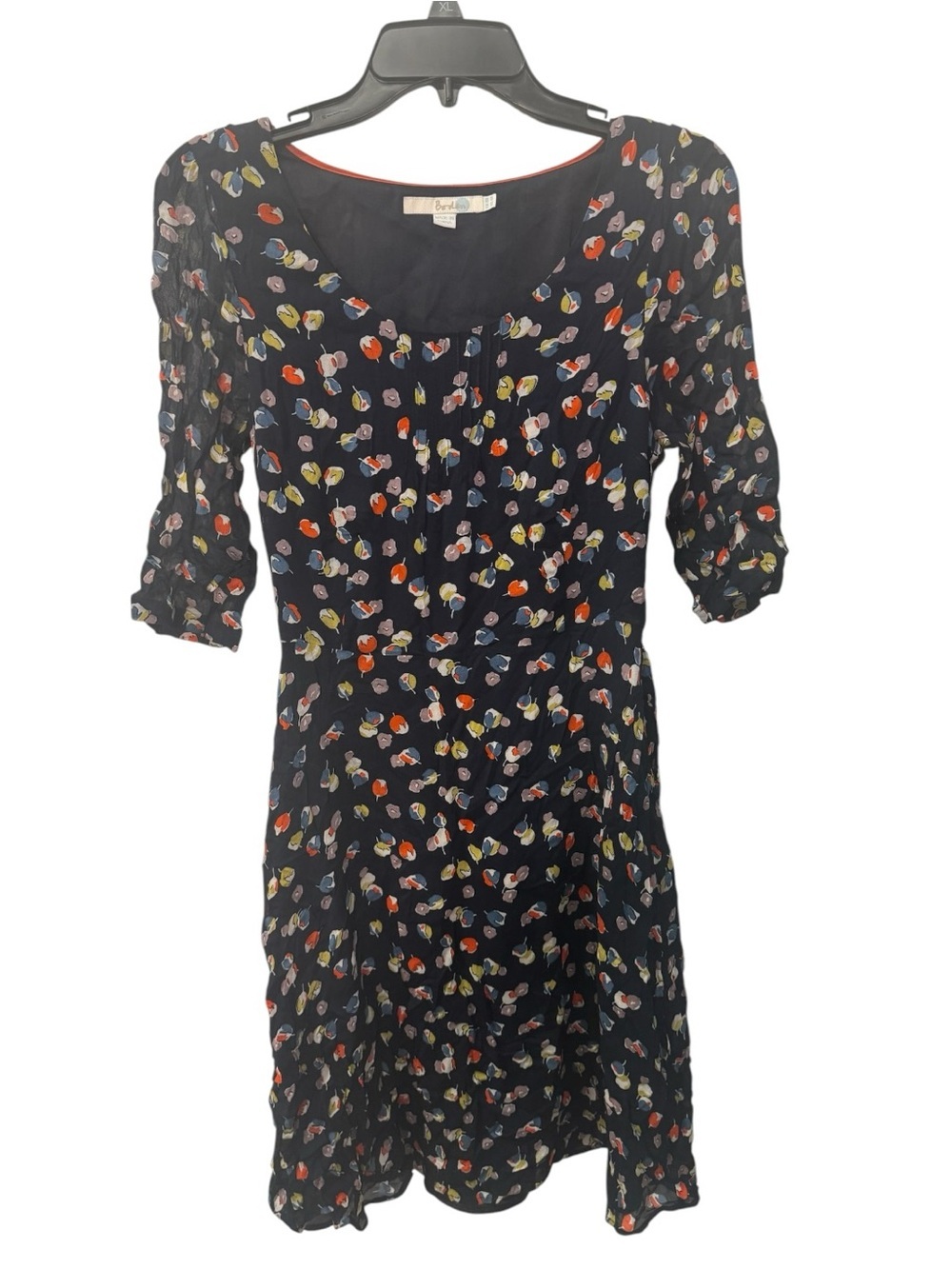 Boden floral dress featuring three-quarter sleeves and a dark blue base size 4R
